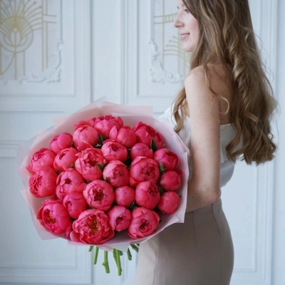 Букет коралловых пионов сорта Корал Шарм Букет коралловых пионов сорта Корал Шарм