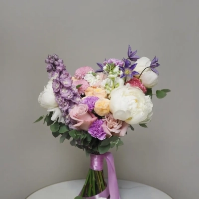 Свадебный букет "Ваниль и сирень" Свадебный букет "Ваниль и сирень"