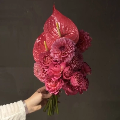 Монохромный букет невесты "Pink" Монохромный букет невесты "Pink"