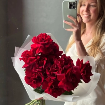 Эффектный букет из роз сорта Explorer Эффектный букет из роз сорта Explorer